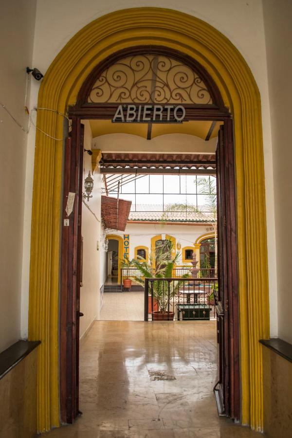 Oyo Hotel Real De Cortas Xalapa Exterior foto